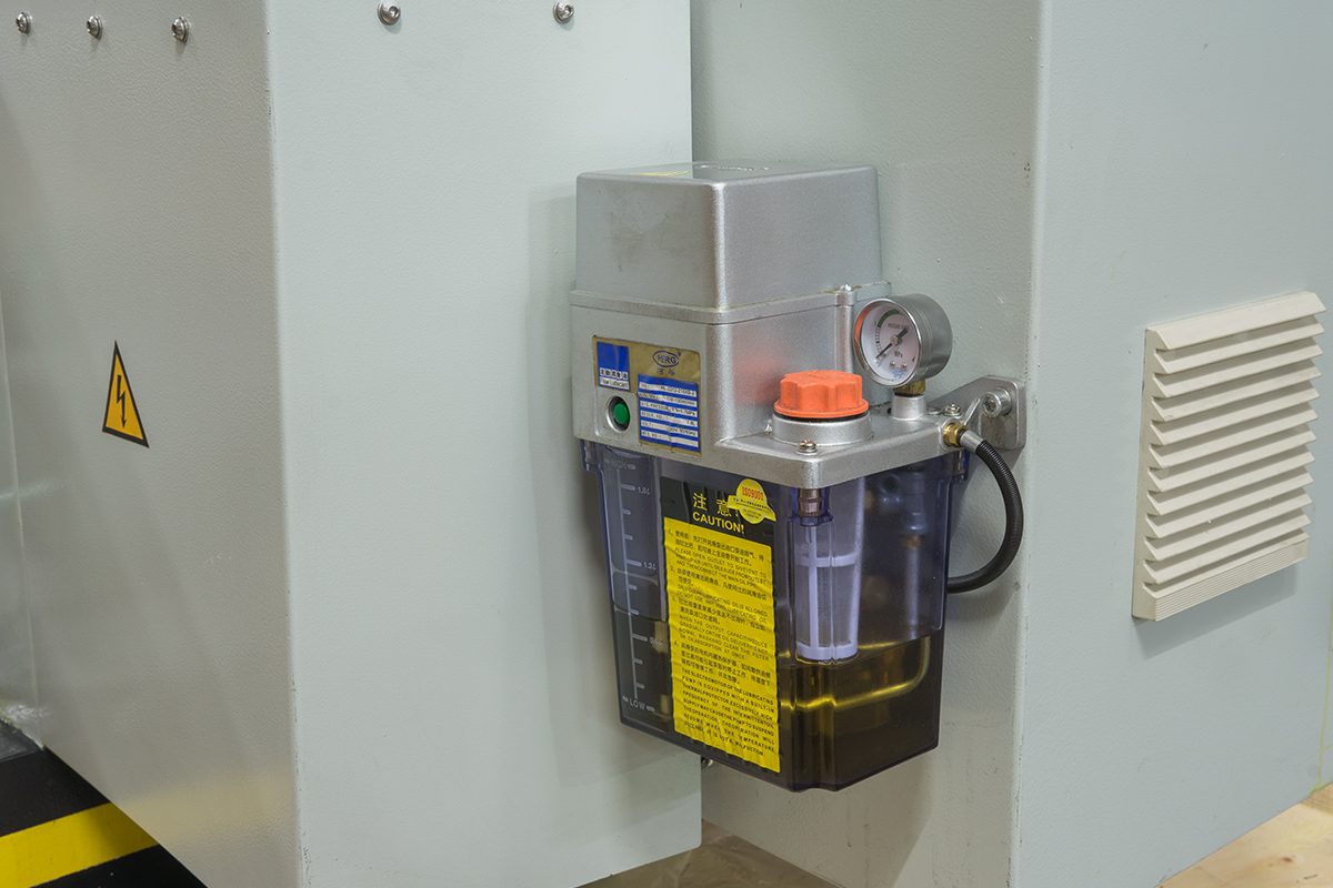 Инструментальный фрезерный станок Stalex WFM 750 Servo - 12