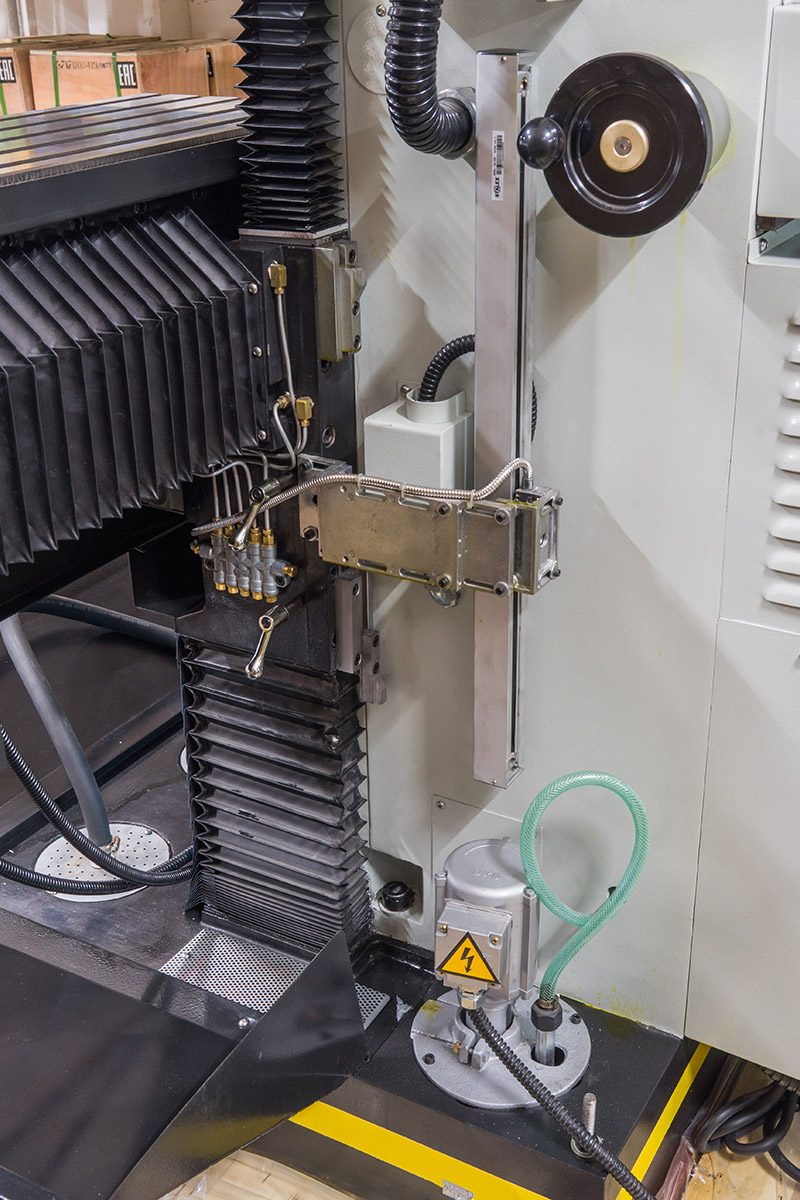 Инструментальный фрезерный станок Stalex WFM 750 Servo - 6