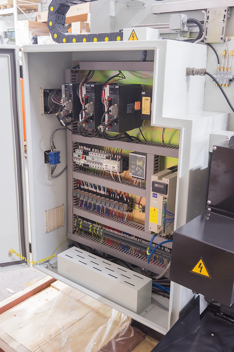 Инструментальный фрезерный станок Stalex WFM 750 Servo - 9